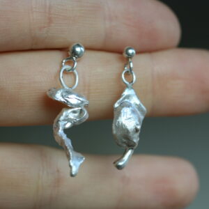 Living Waters Jewellery Erikos Lygnugarės autorinė kūryba, sidabro auskarai